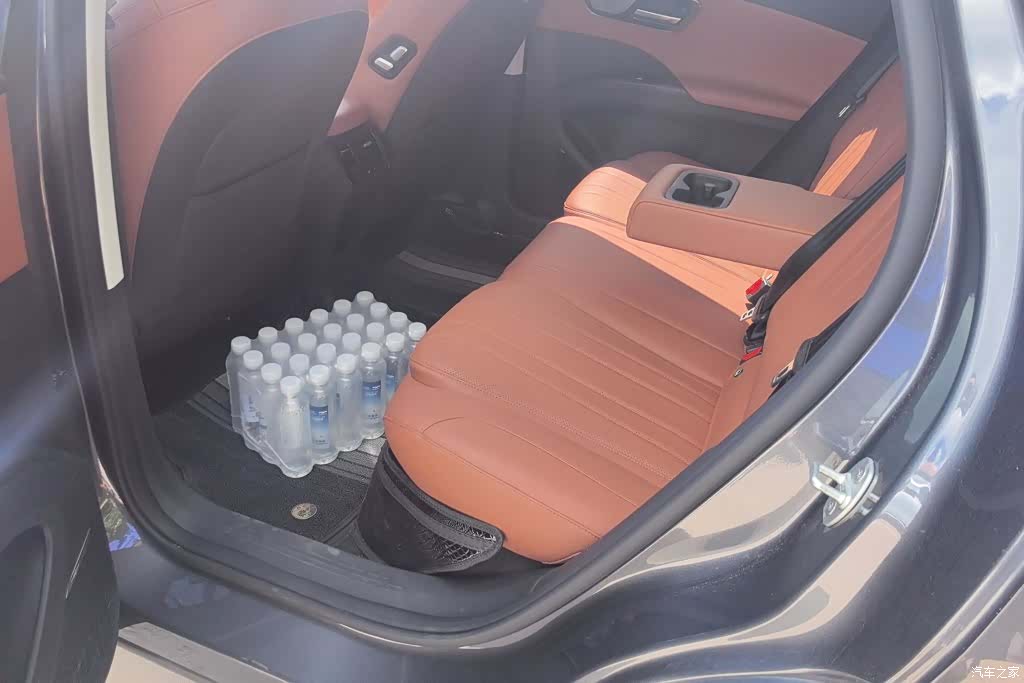 Chery Tiggo 8, 2025 11