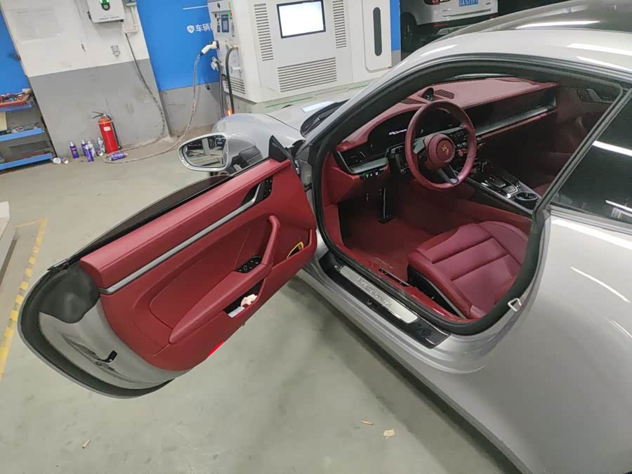 Porsche 911 2025, фото 6