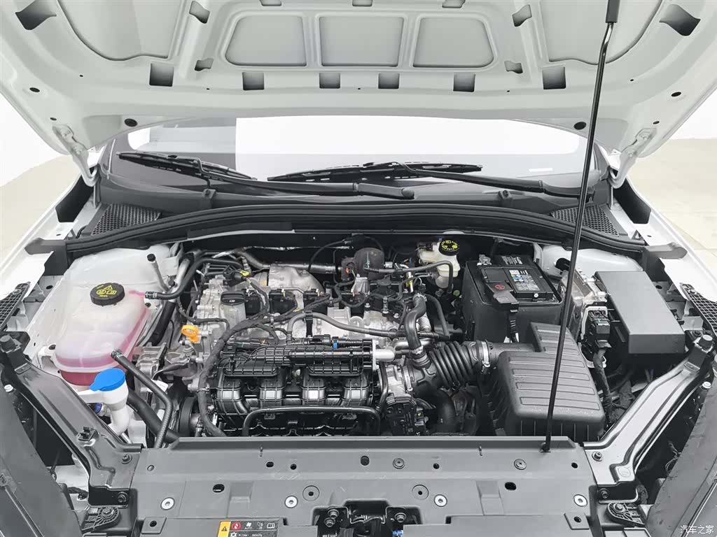 Roewe i5, 2025 6