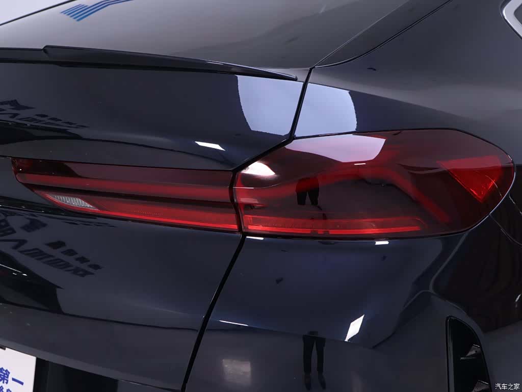 BMW X6, 2024 9