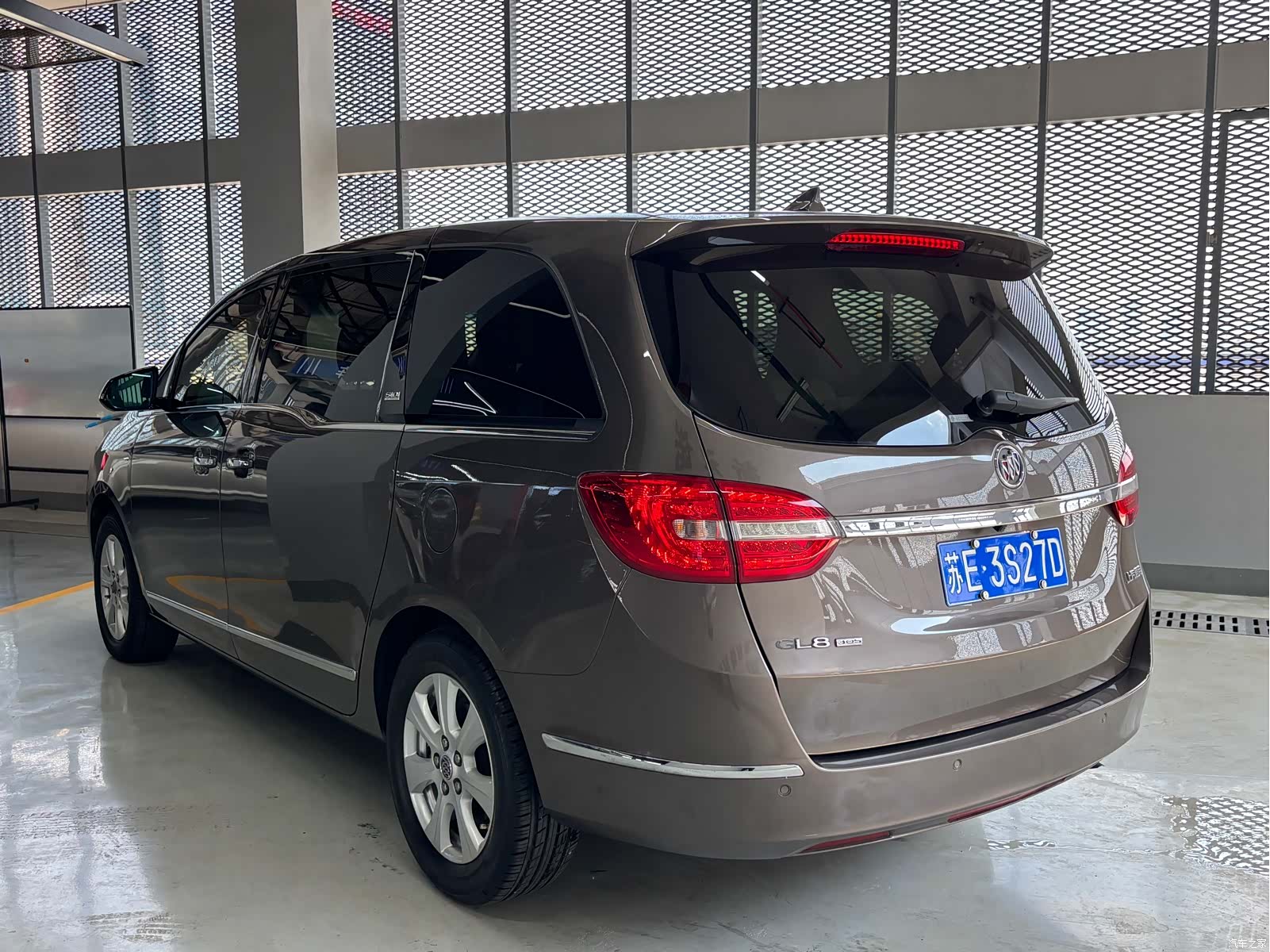 Buick GL8, 2016 13