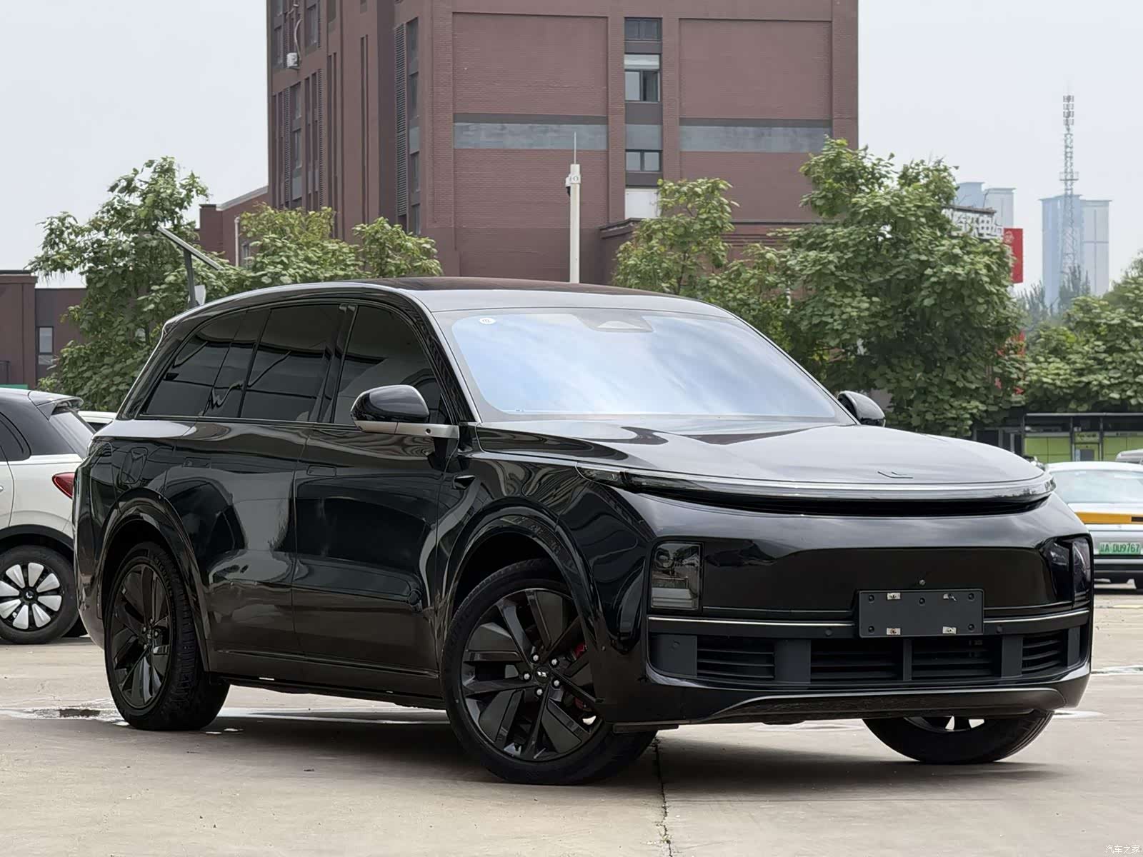 Li Auto L8, 2022 3