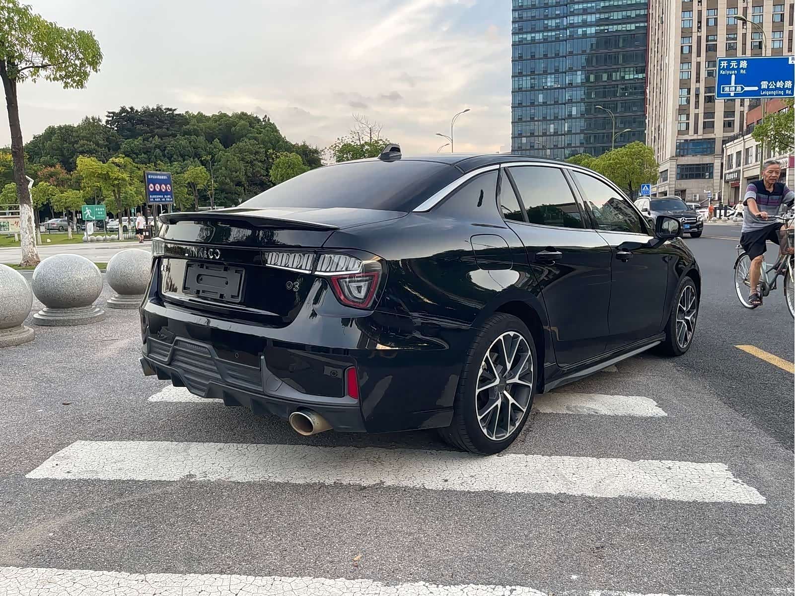 Lynk & Co 01, 2019 все фото