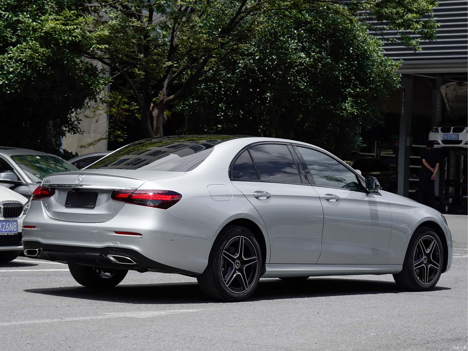 Mercedes-Benz E-Class, 2020 4