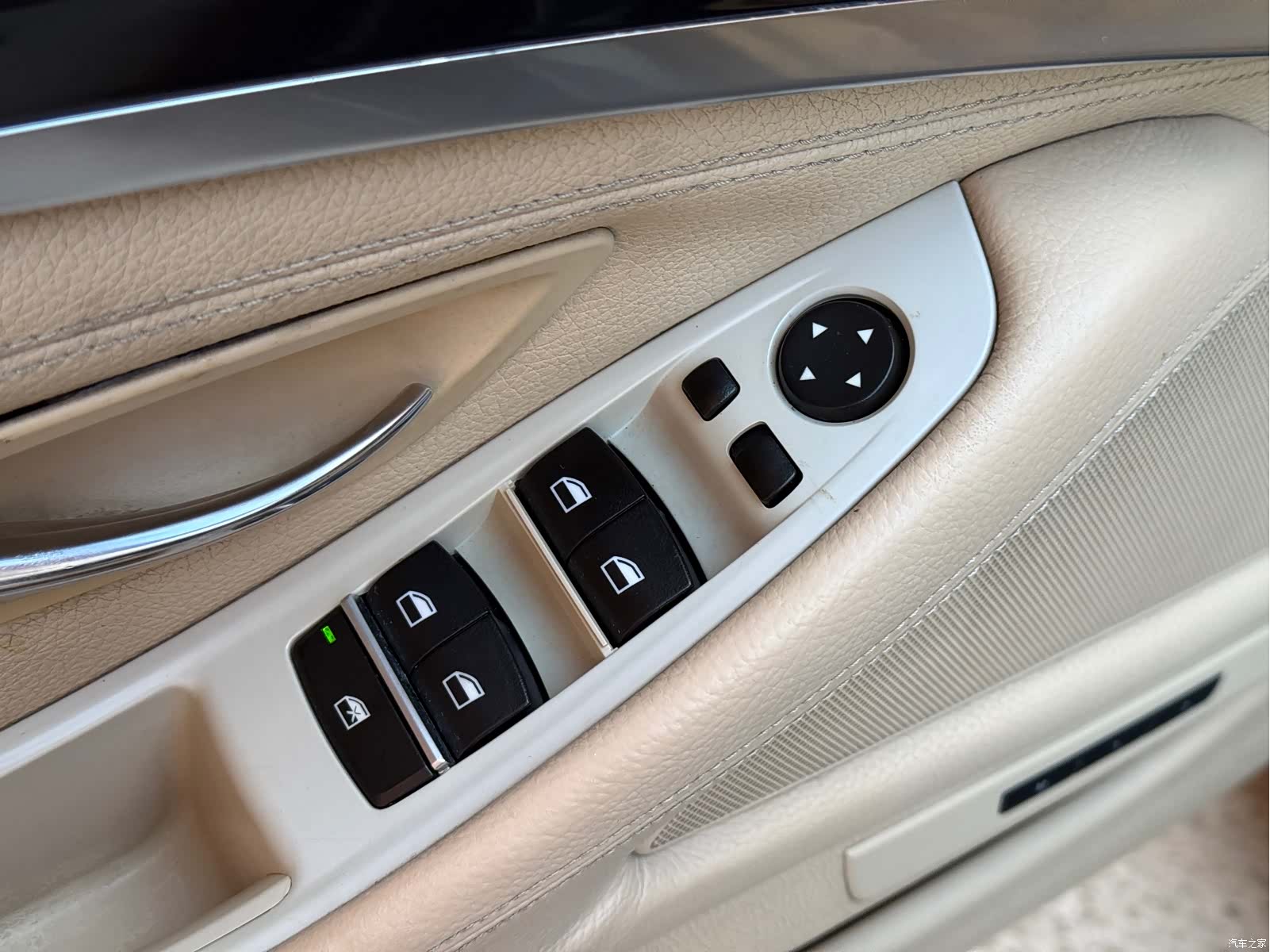 BMW 5 Series, 2011 10