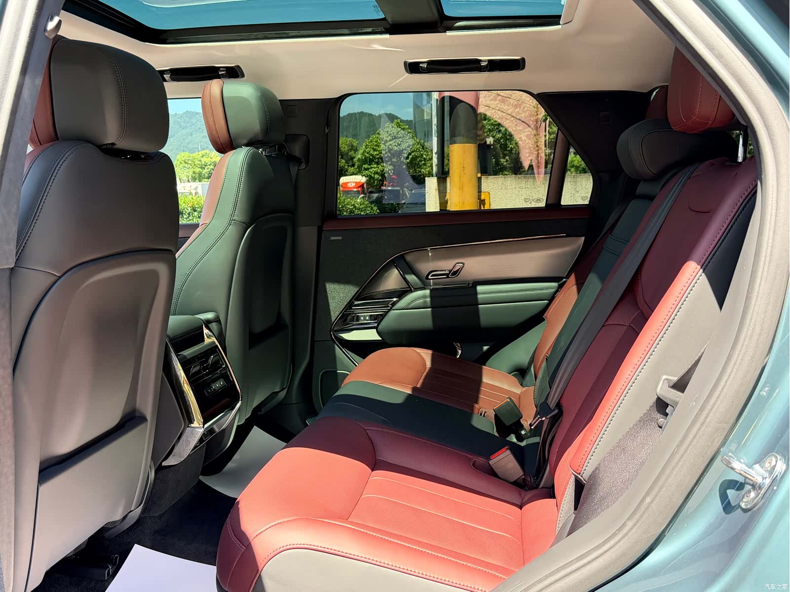 Land Rover Range Rover, 2024 11