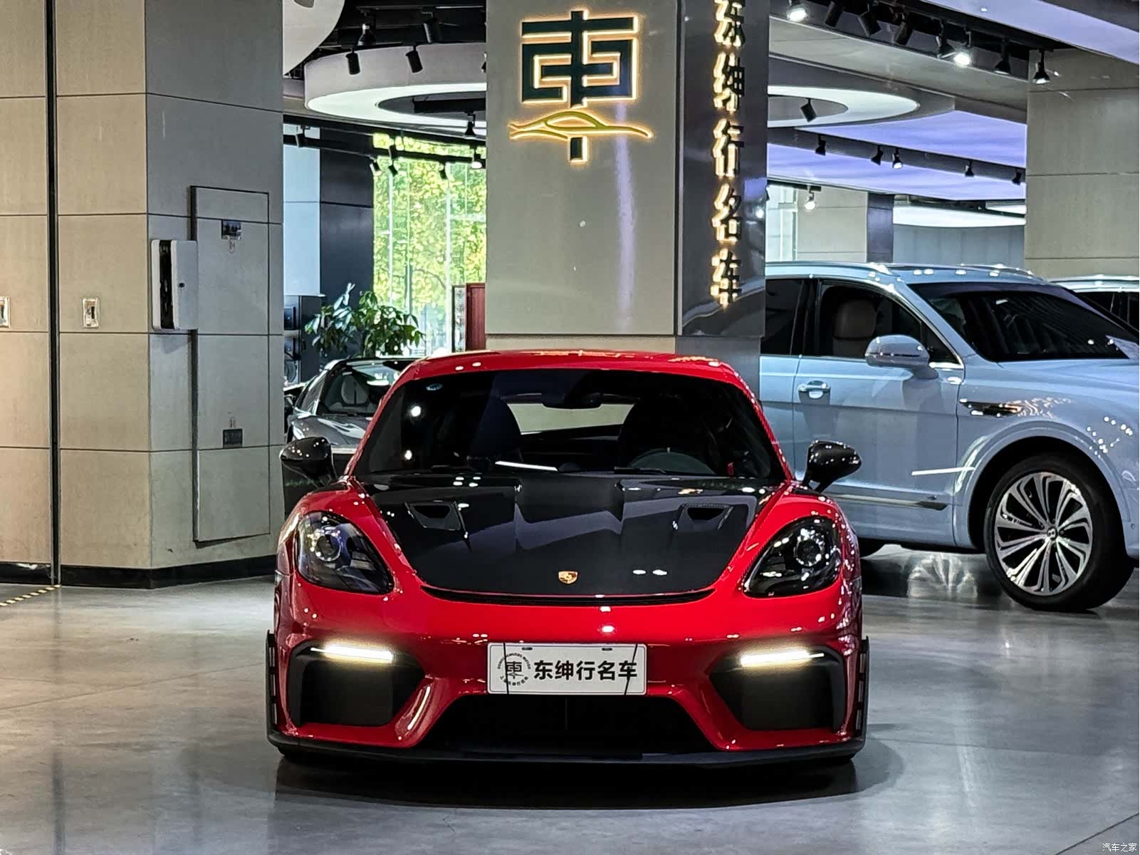 Porsche Cayman, 2024 2