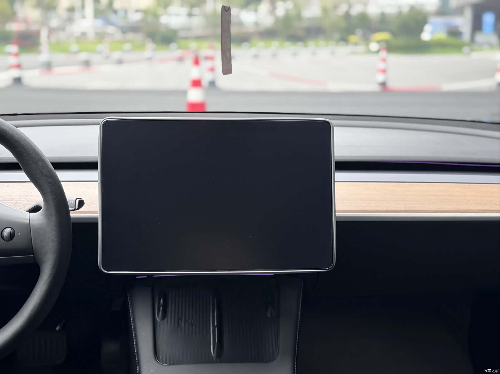 Tesla Model 3, 2023 17