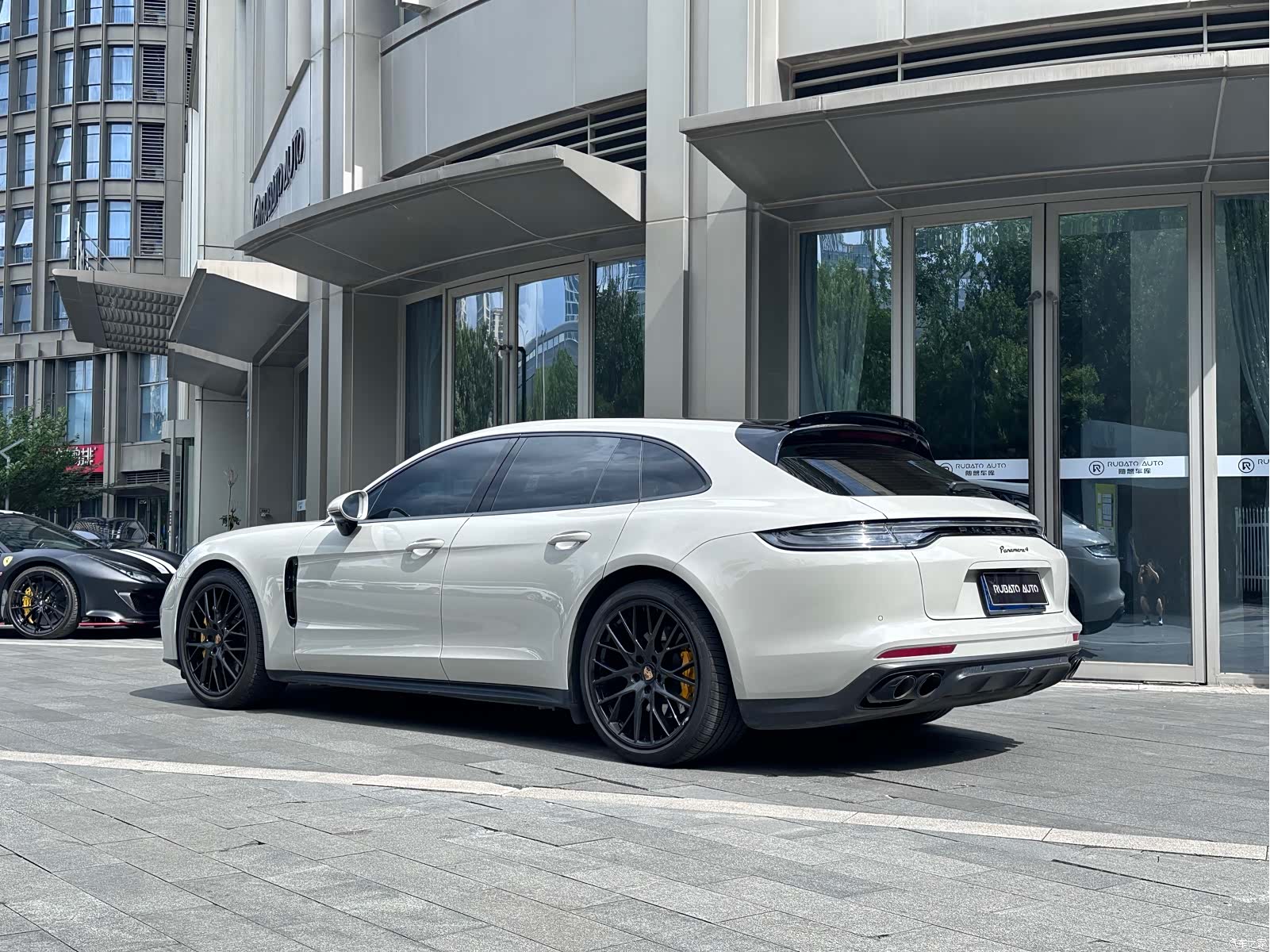 Porsche Panamera, 2021 все фото