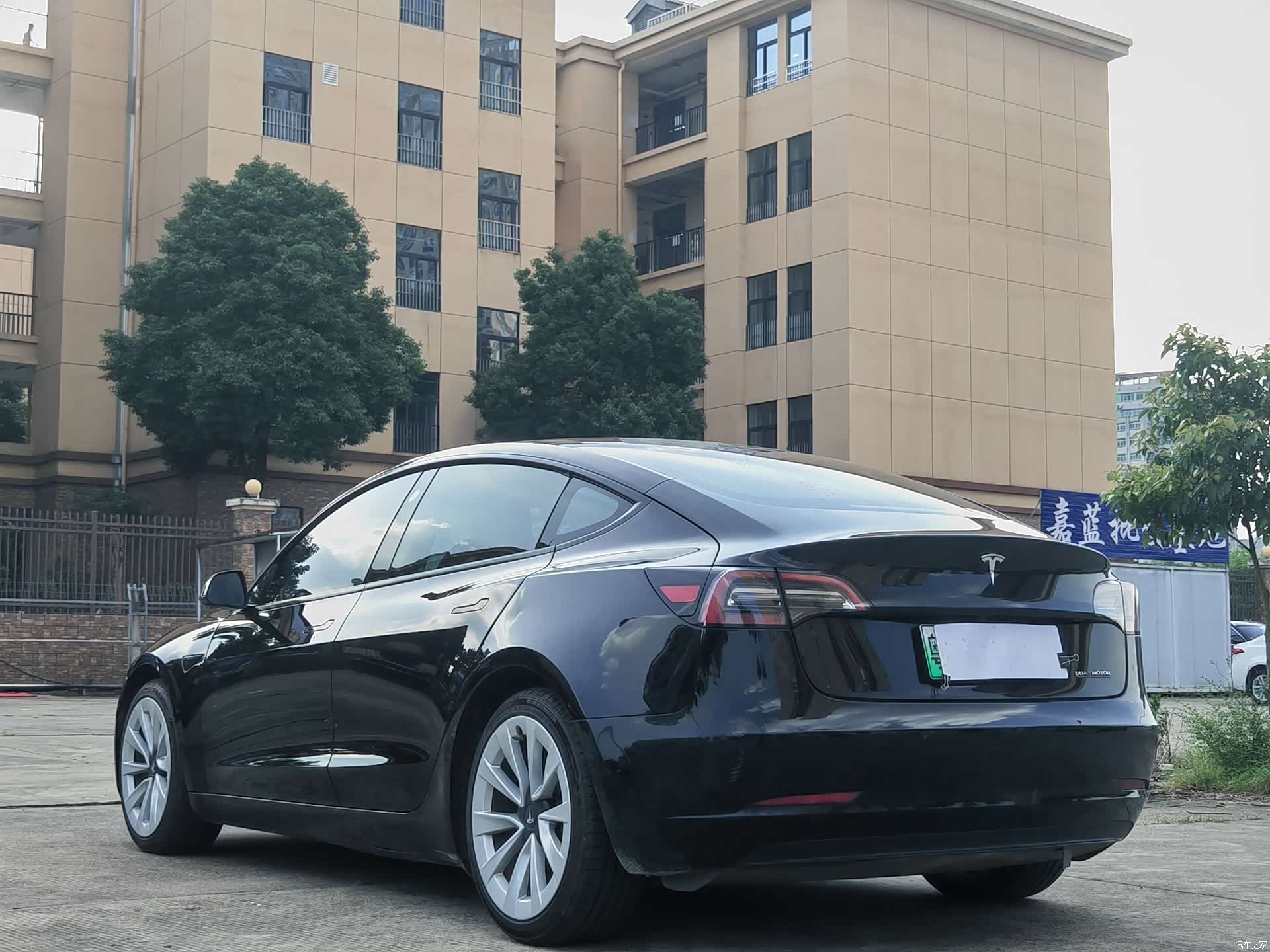 Tesla Model 3, 2021 4
