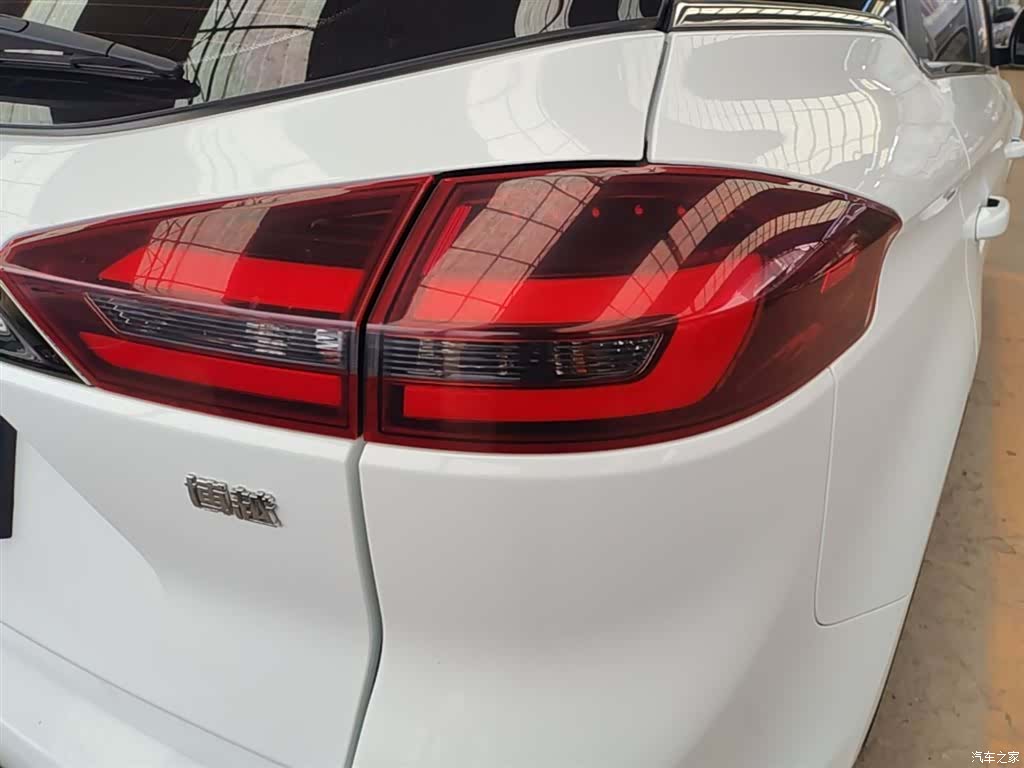 Geely Boyue, 2020 8