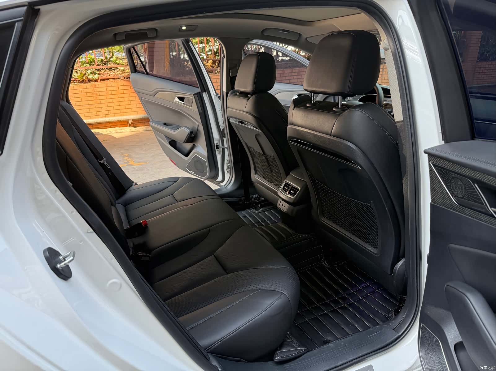 Hongqi H5, 2020 все фото