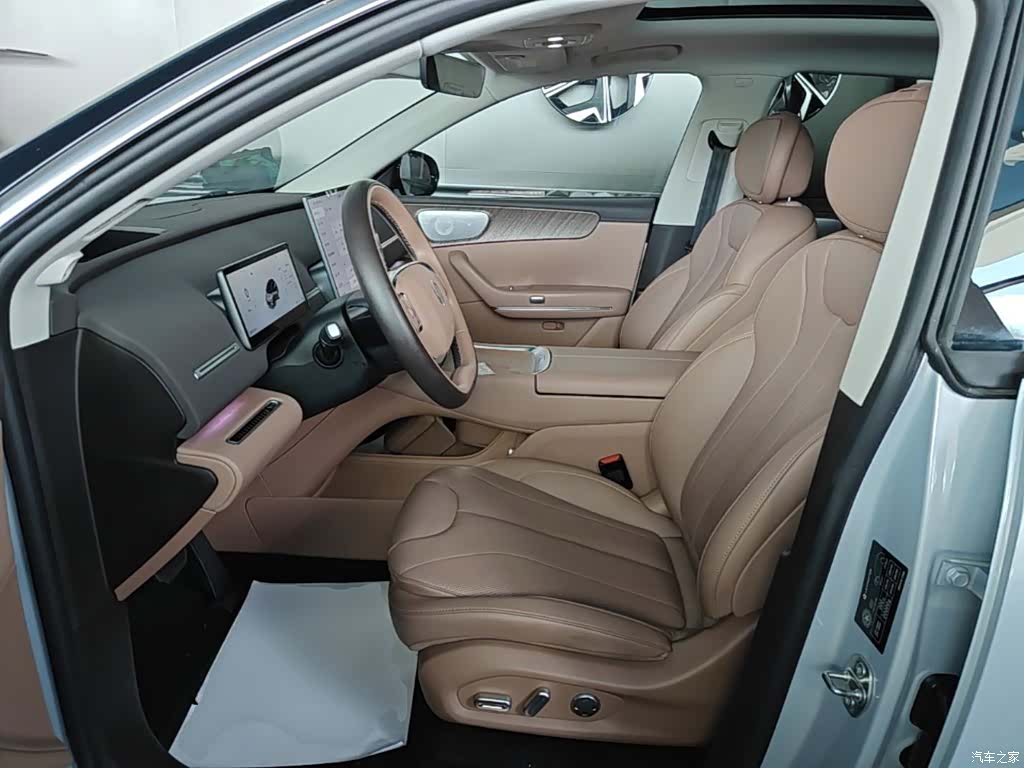 Leapmotor C11, 2025 15