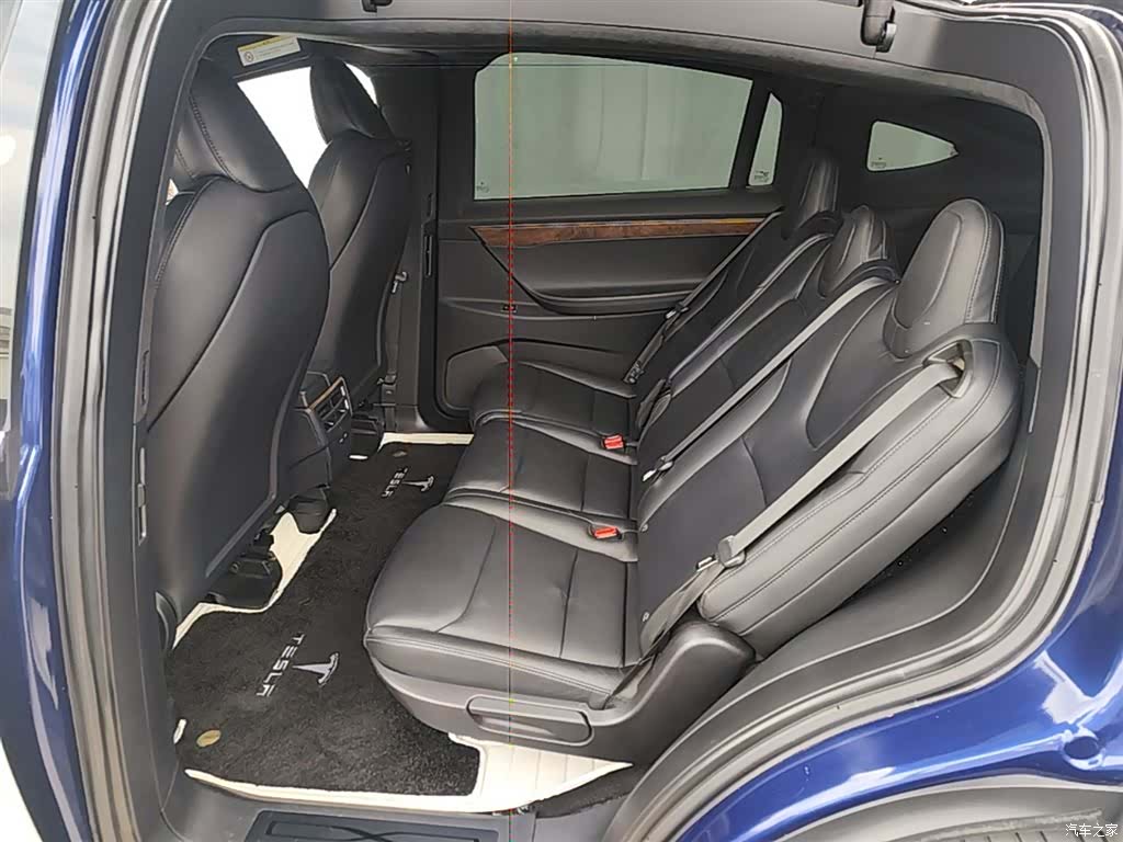 Tesla Model X, 2020 17