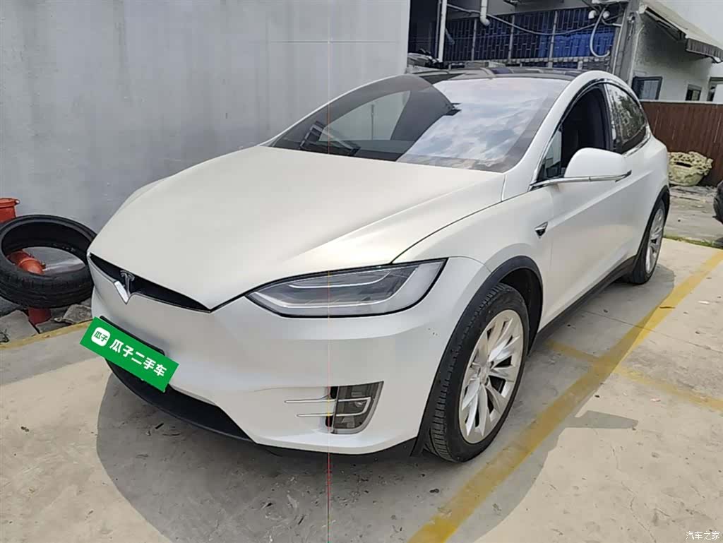 Tesla Model X, 2020 1