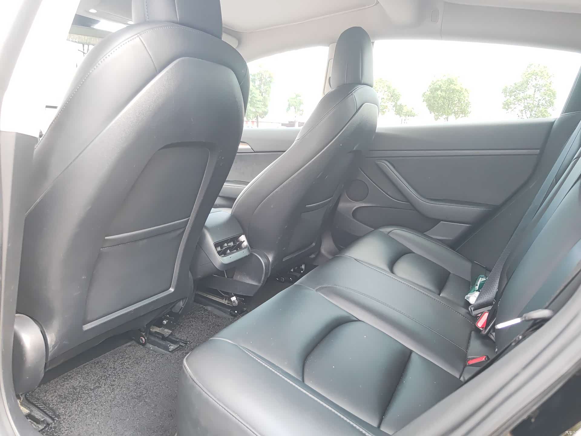 Tesla Model 3, 2021 9