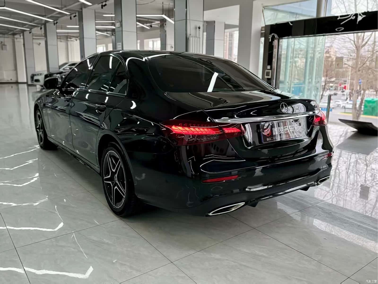 Mercedes-Benz E-Class, 2022 3