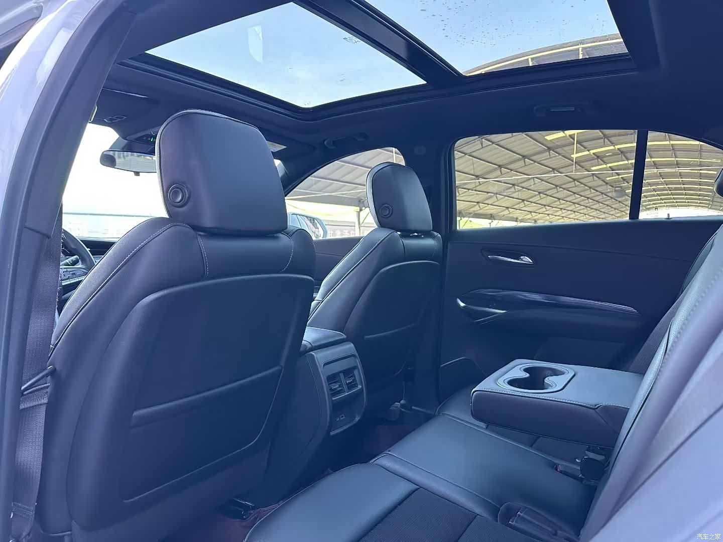 Cadillac XT4, 2021 9