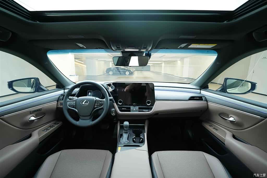 Lexus ES, 2026 20