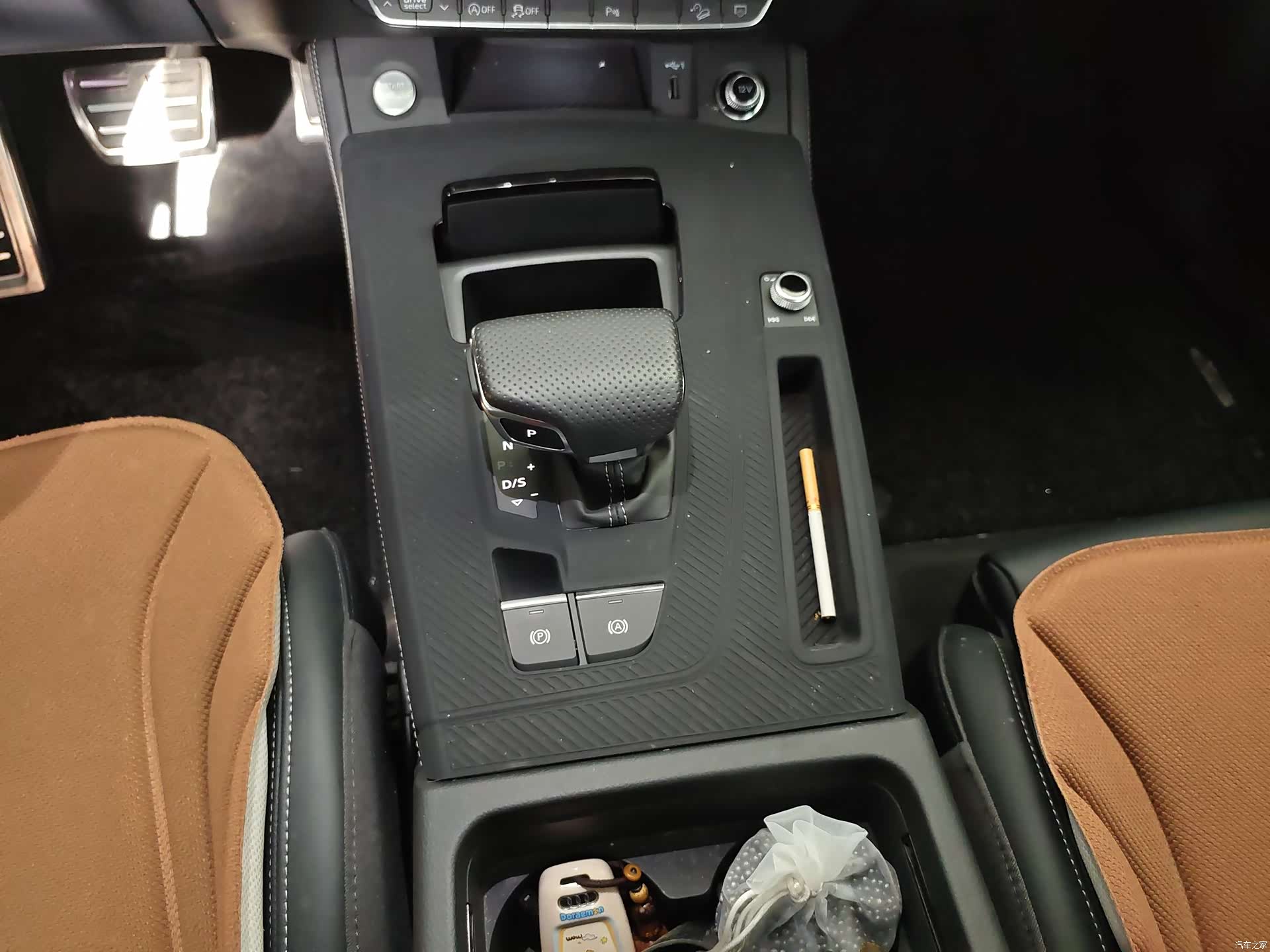 Audi Q5L, 2025 12