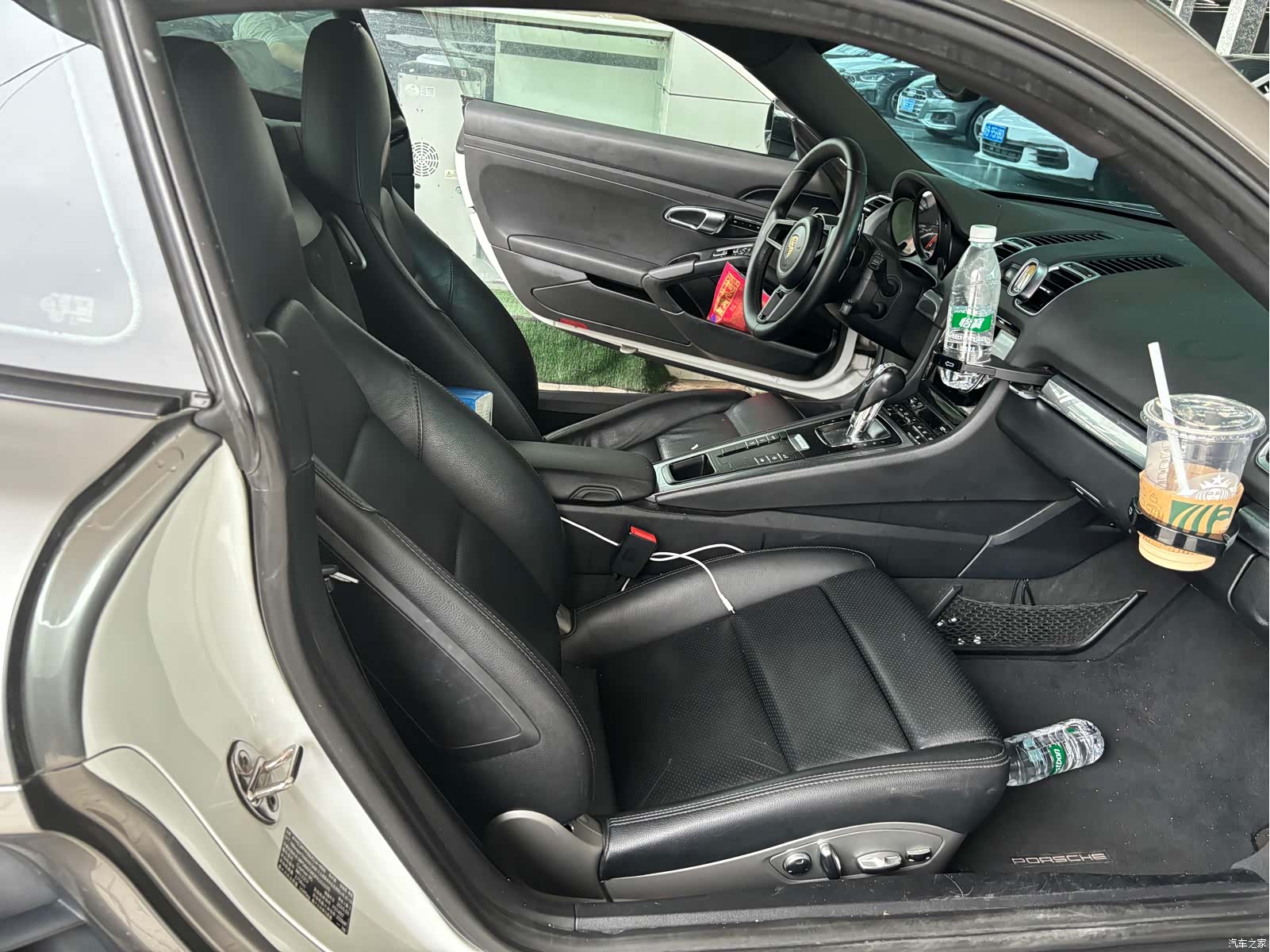 Porsche Cayman, 2015 10