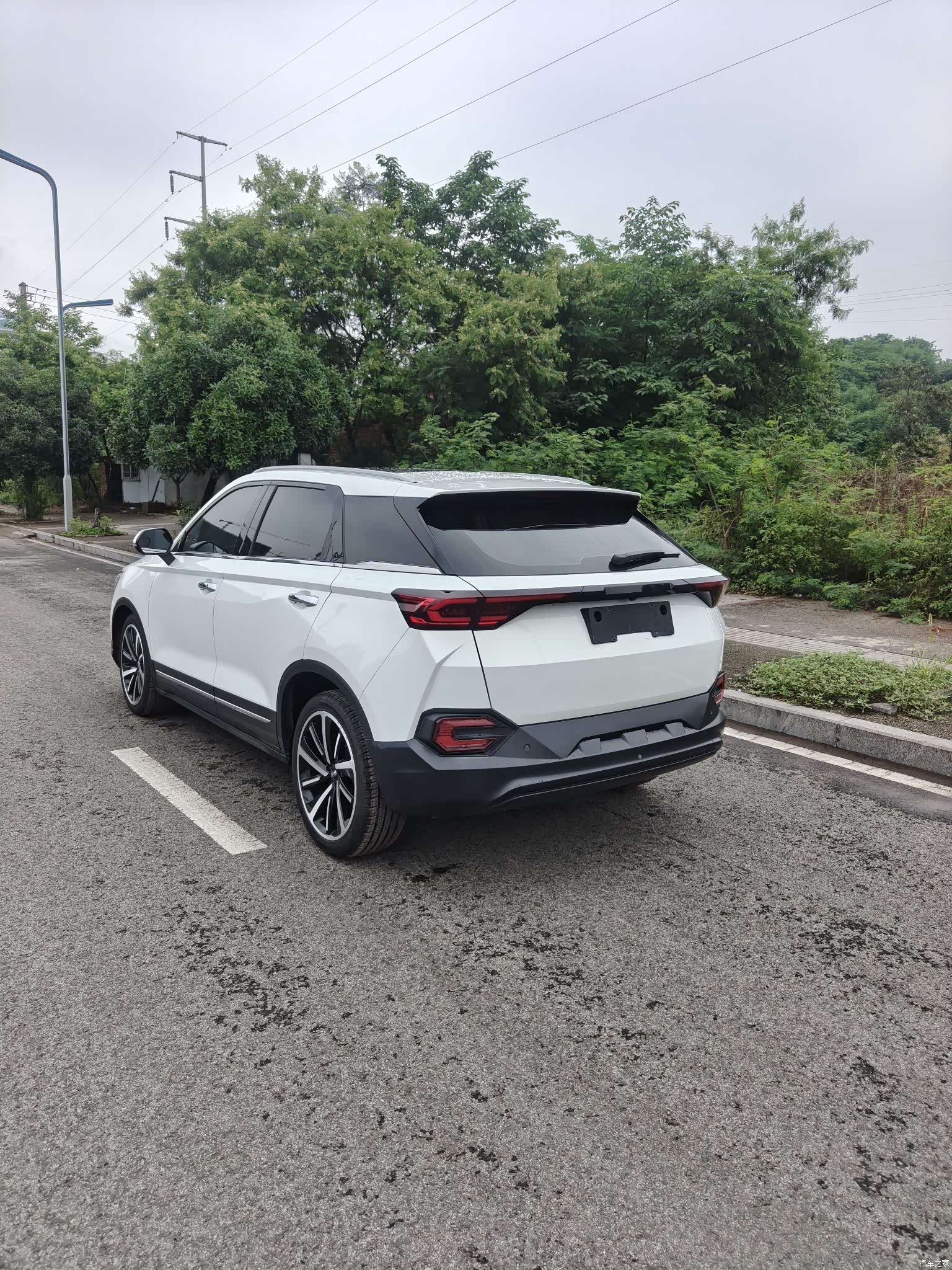 Bestune T77, 2019 6