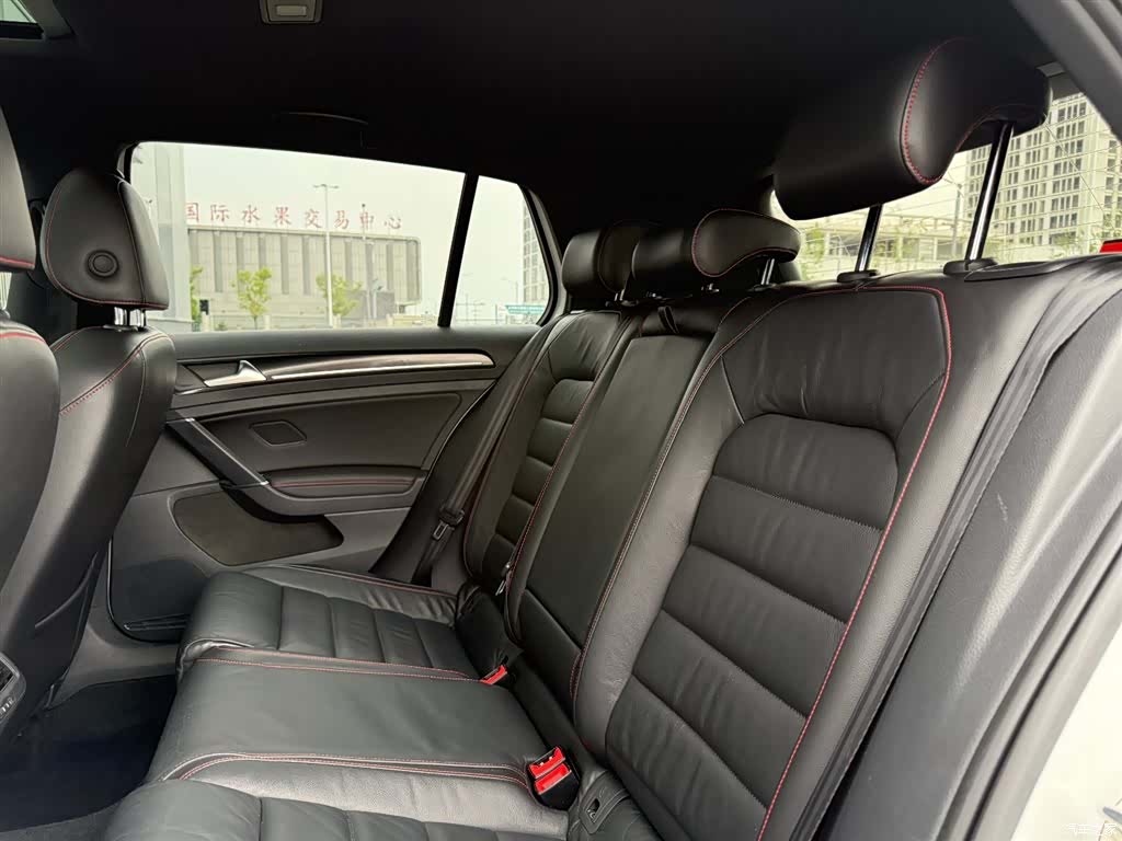 Volkswagen Golf, 2016 17