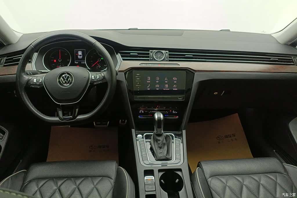 Volkswagen Magotan, 2021 12