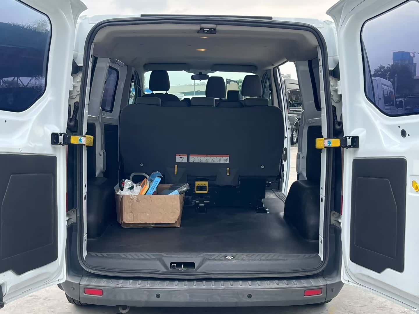 Ford 2.0TV, 2018 9