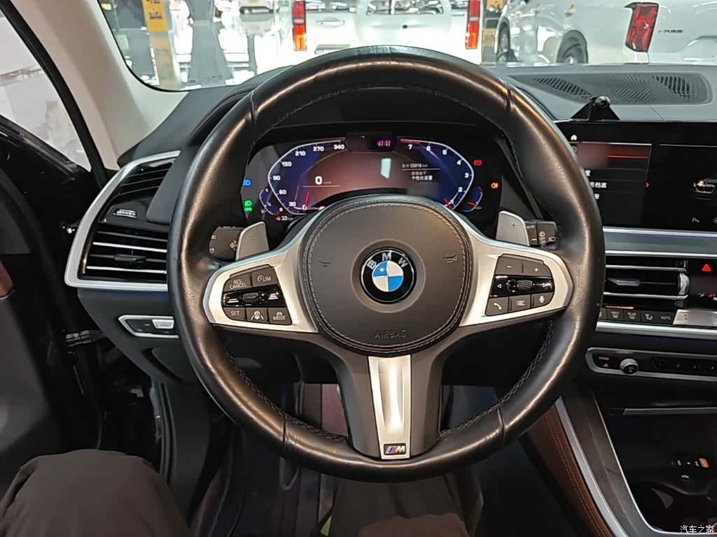 BMW X5, 2022 11