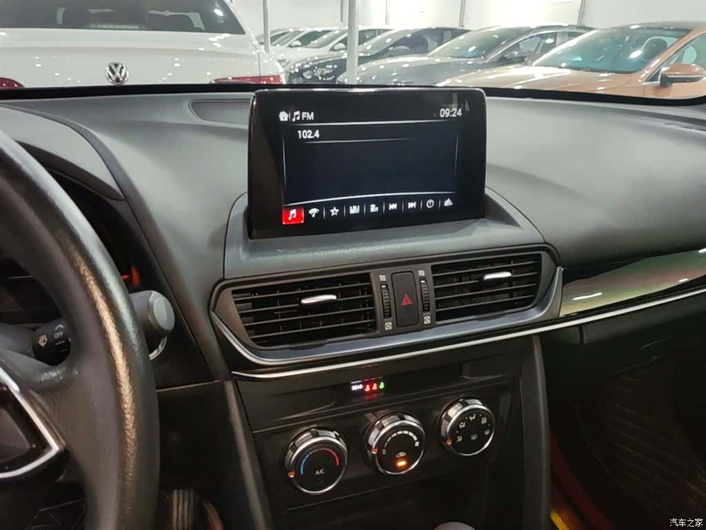 Mazda CX-4, 2021 13