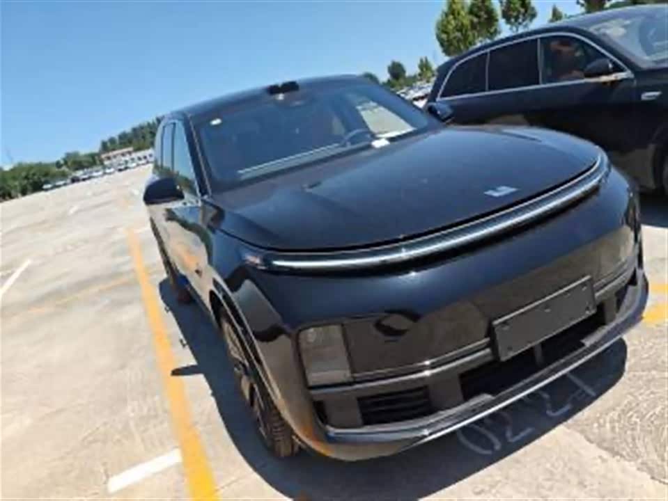 Li Auto Ideal L8