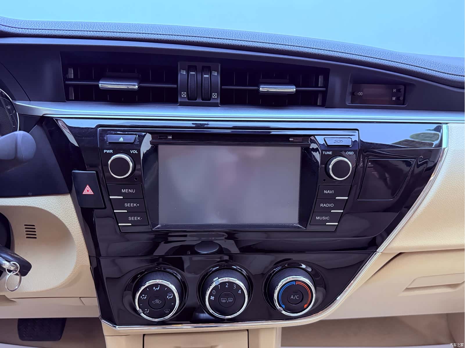 Toyota Corolla, 2015 14