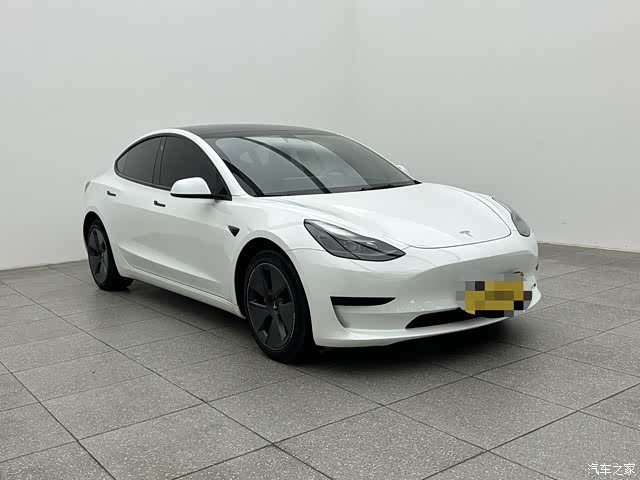 Tesla Model 3, 2023 3