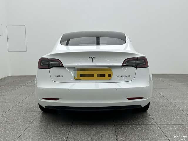 Tesla Model 3, 2023 все фото