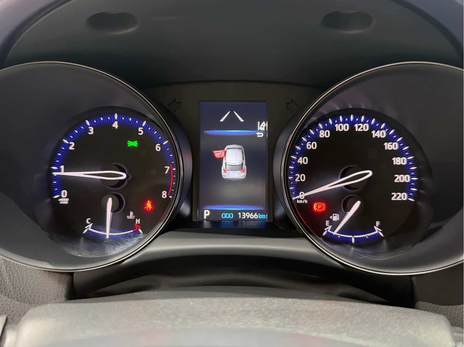 Toyota C-HR, 2021 11