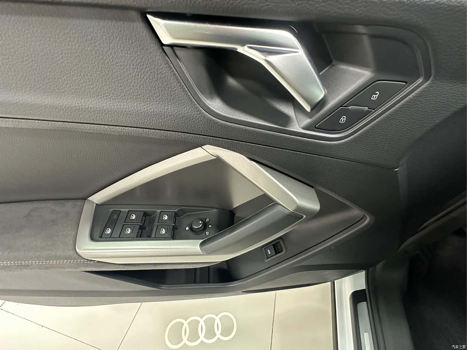 Audi Q3, 2022 12