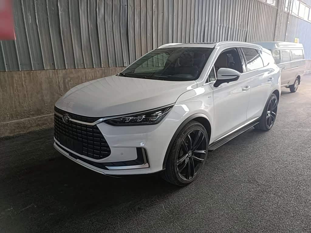 BYD Tang NEV
