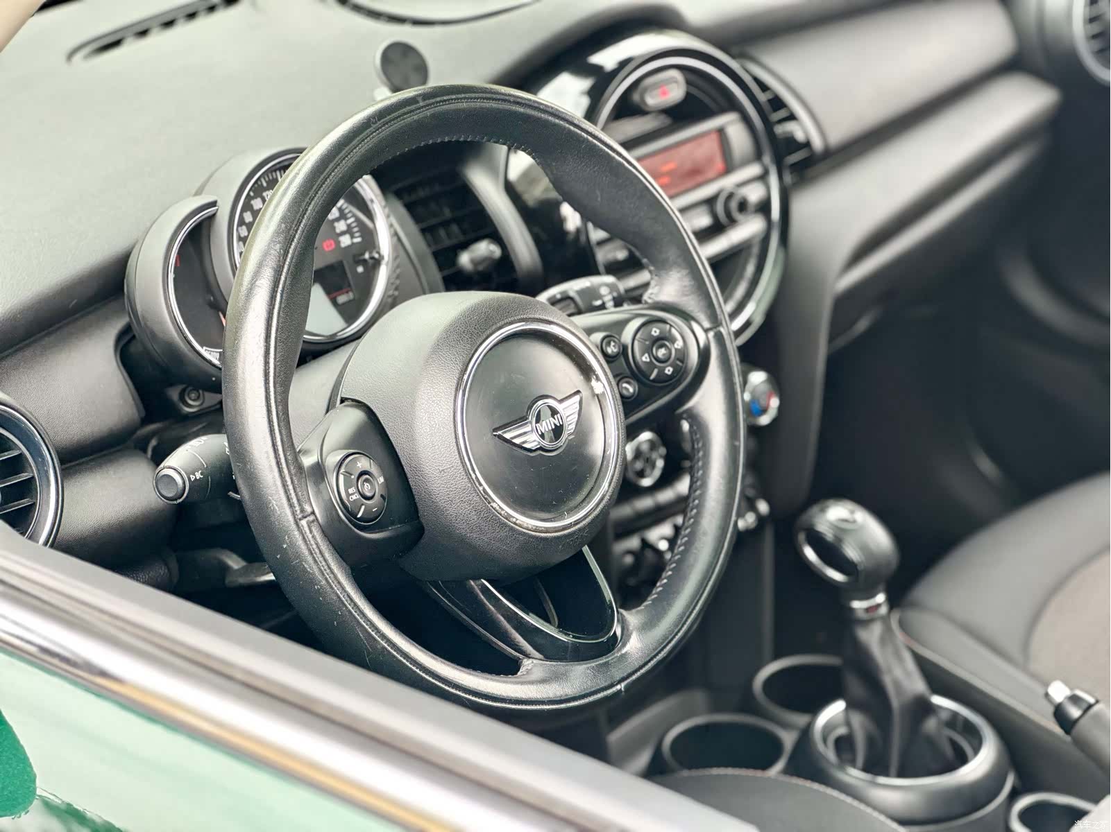 Mini ONE, 2016 28