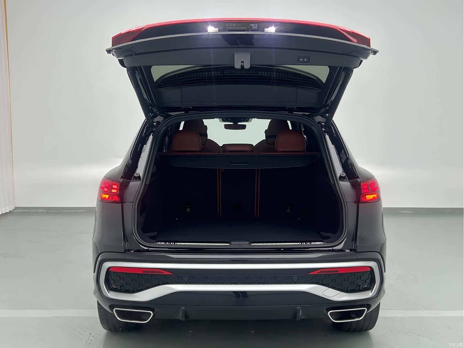 Audi Q5L, 2025 15