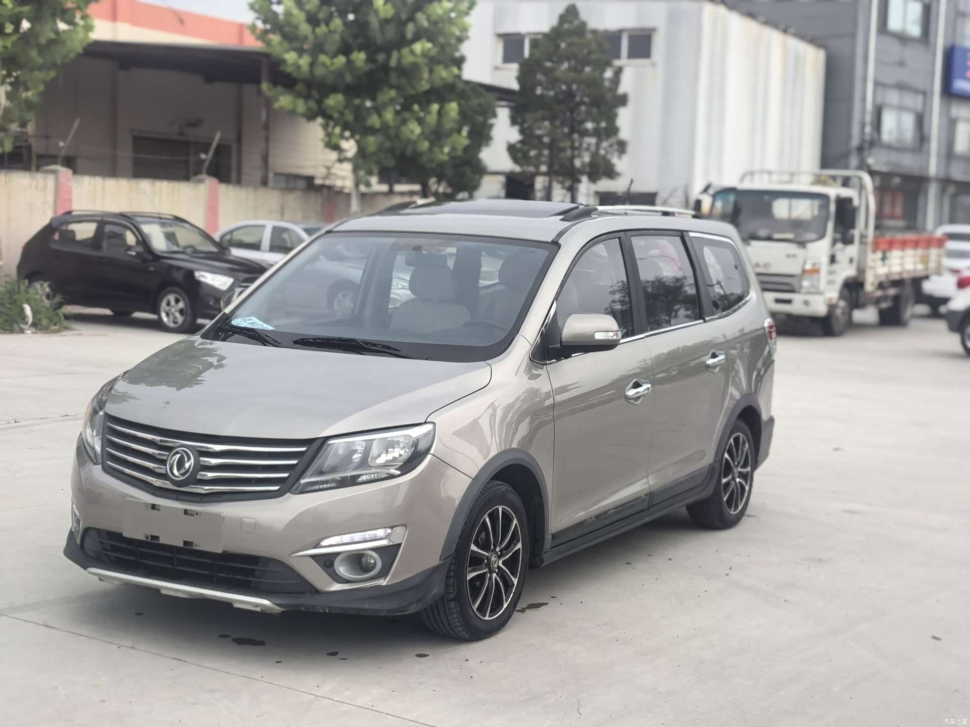 DongFeng S500, 2016 1