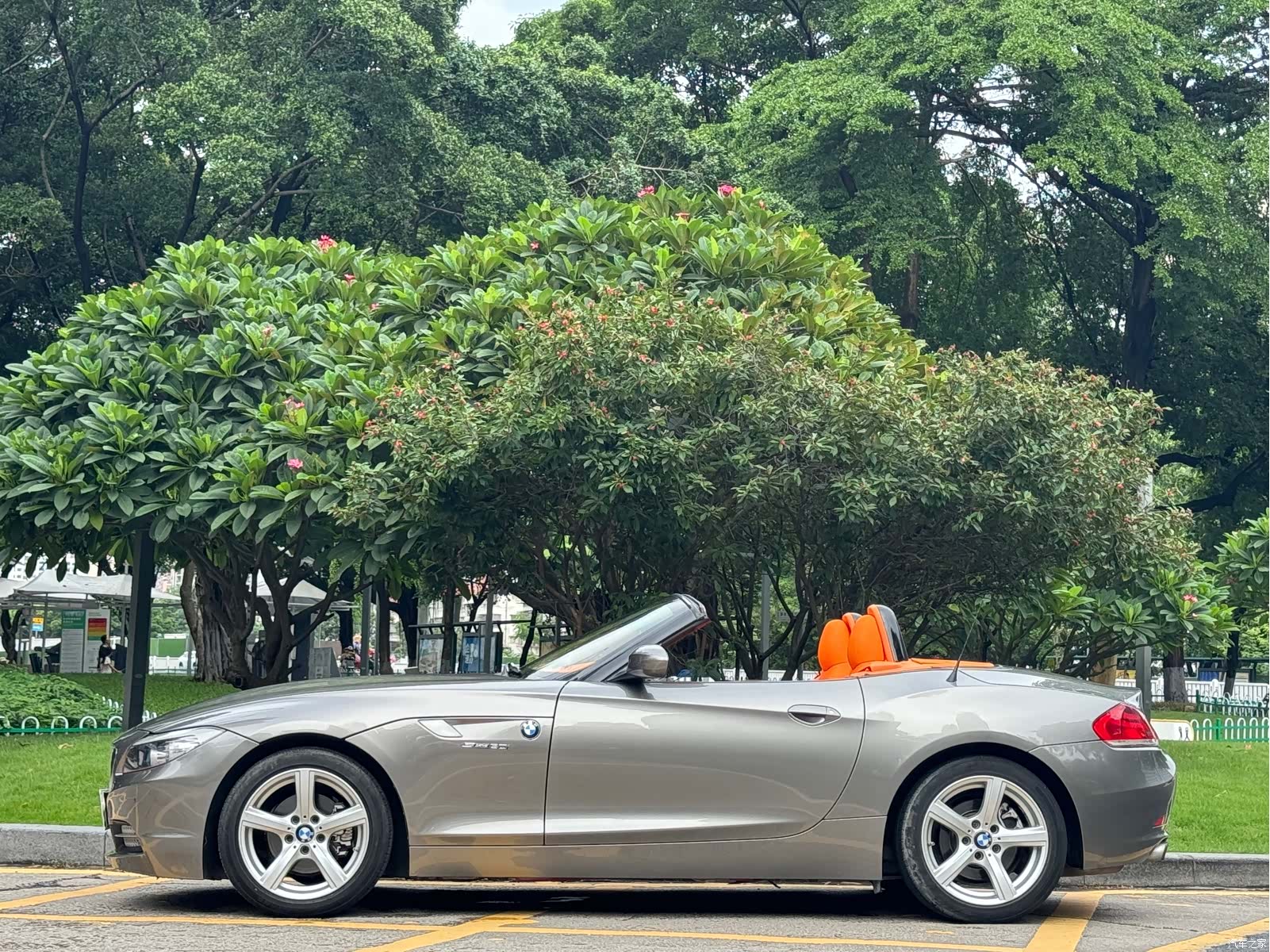 BMW Z4, 2010 13