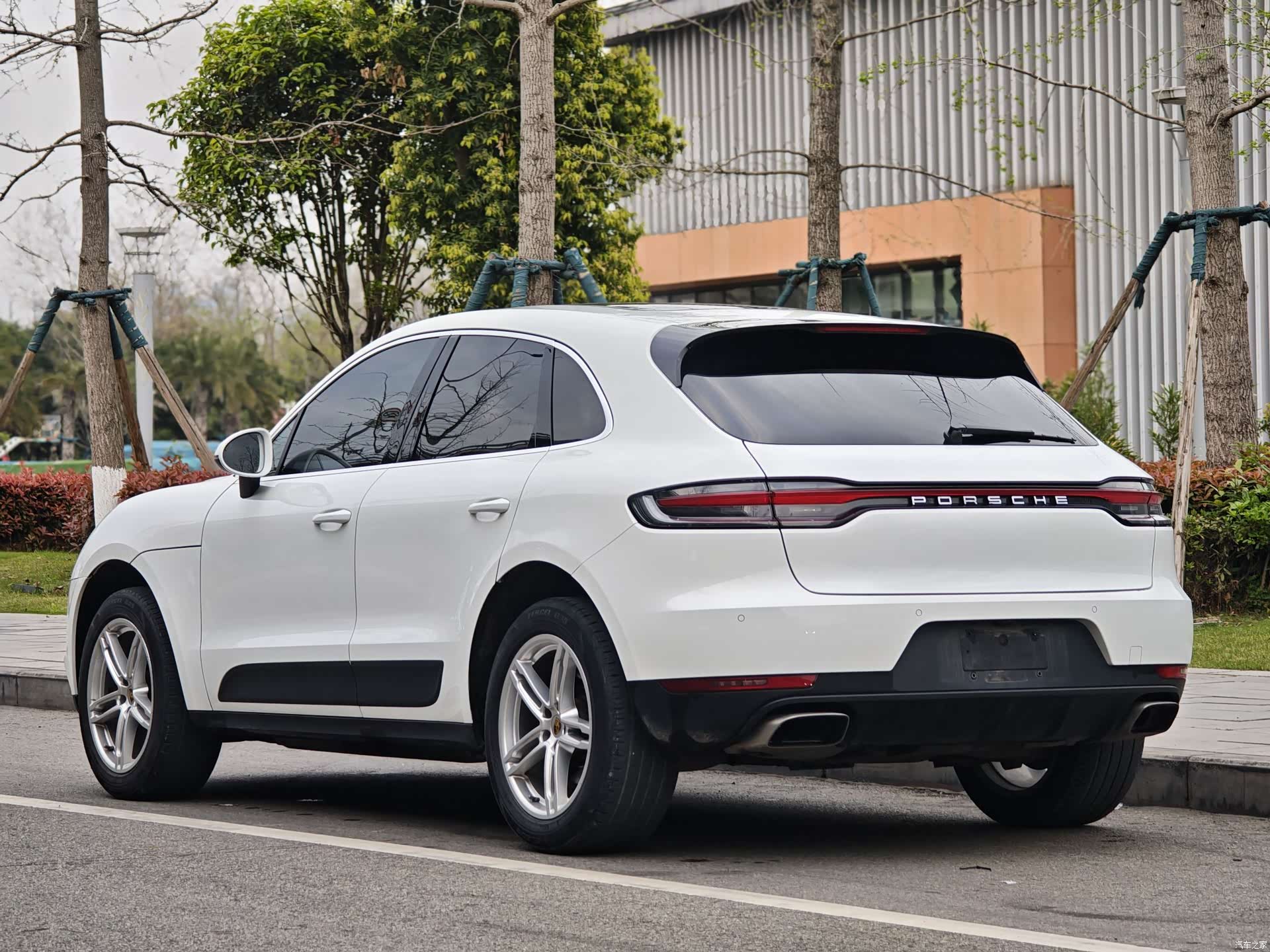 Porsche Macan, 2021 все фото