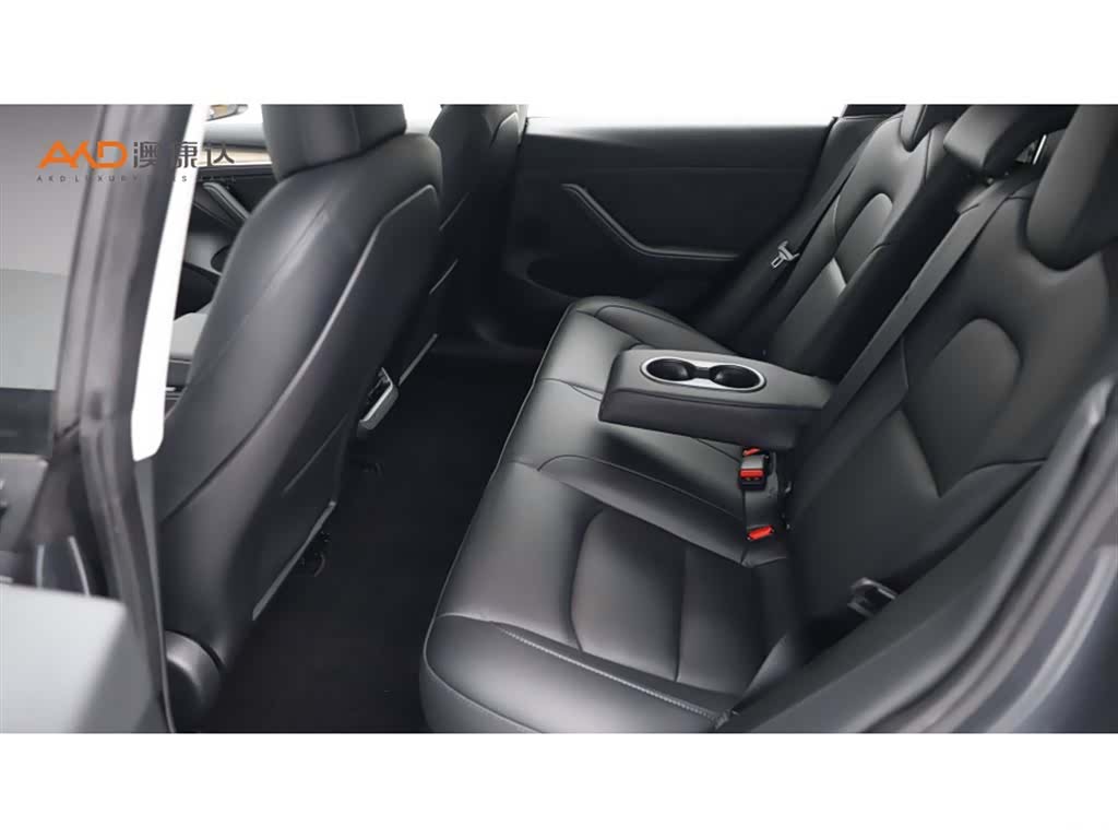 Tesla Model 3, 2022 7