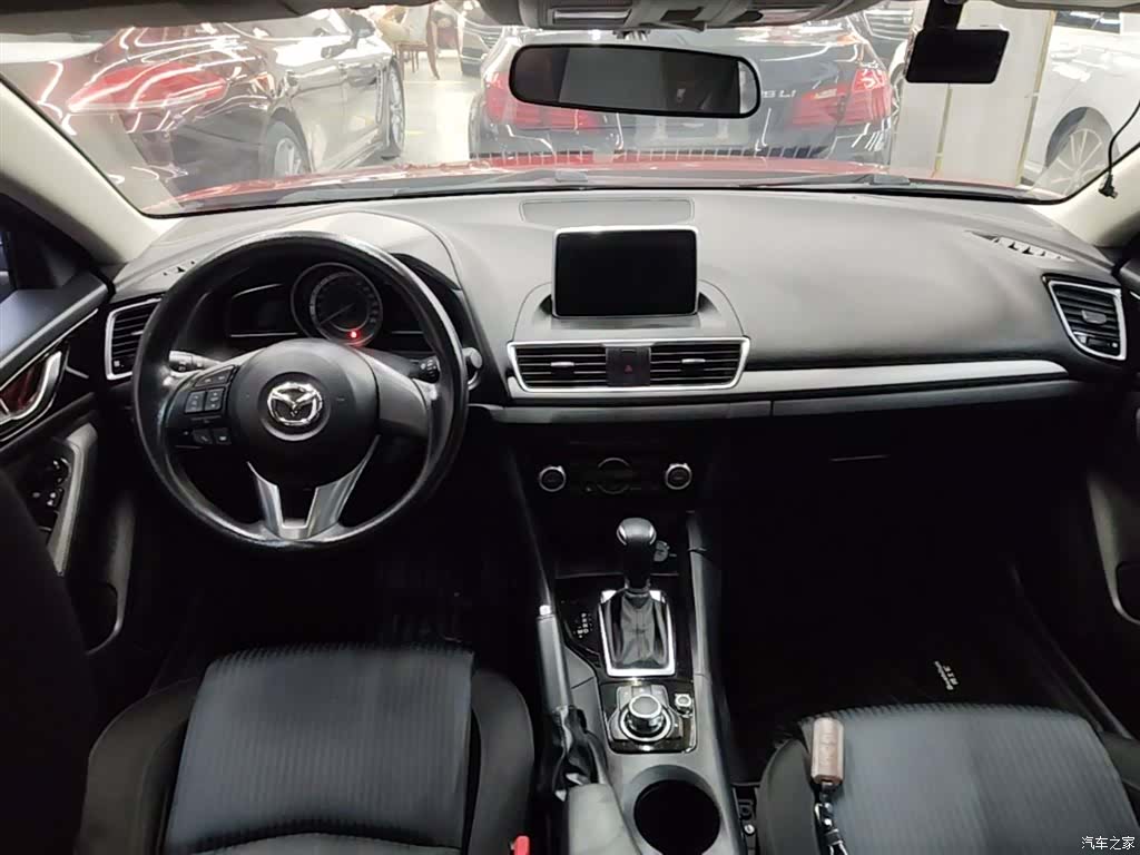 Mazda Mazda3, 2016 10