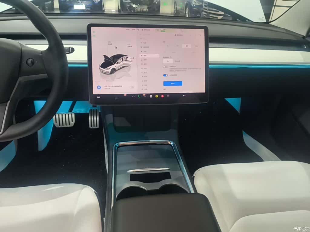 Tesla Model 3, 2022 13