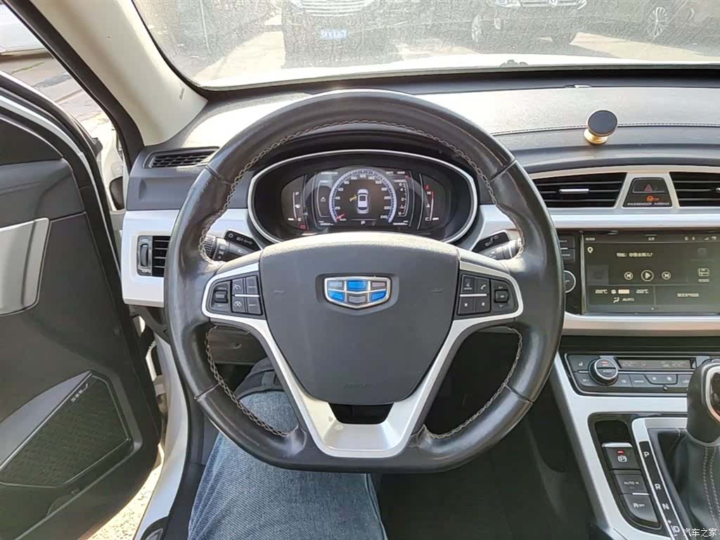 Geely Boyue, 2017 11