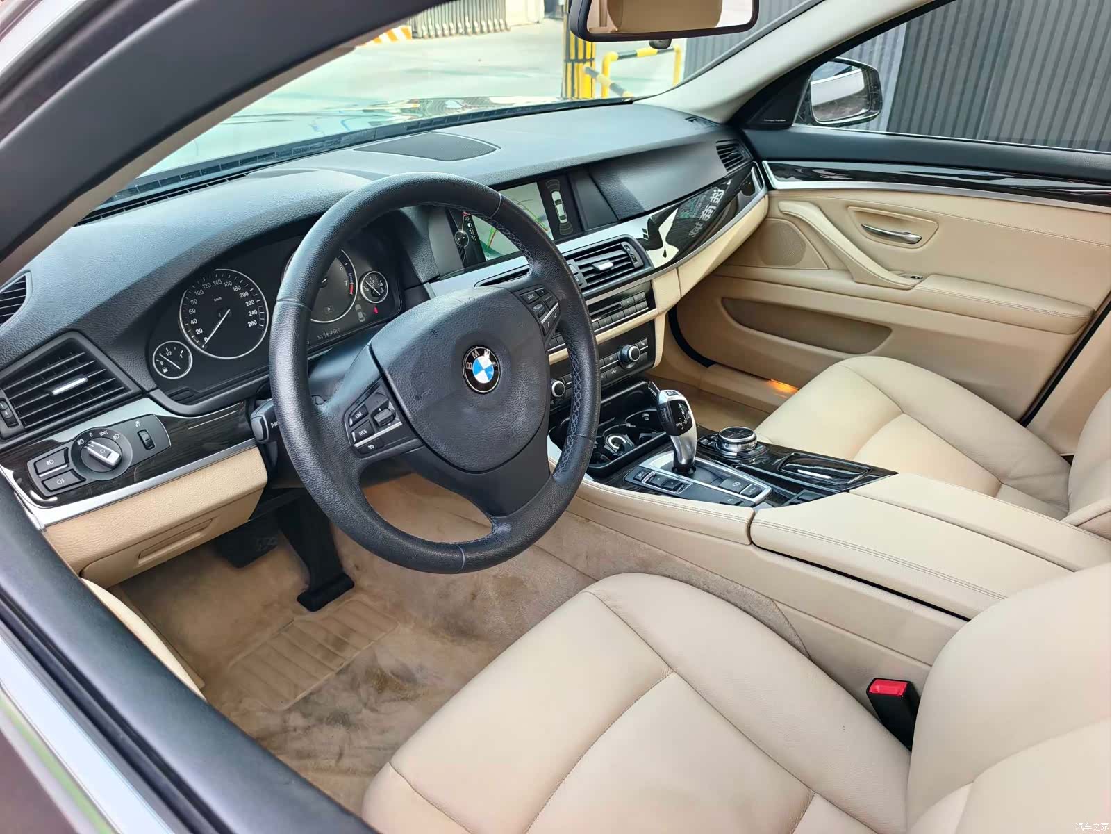 BMW 5 Series, 2013 10