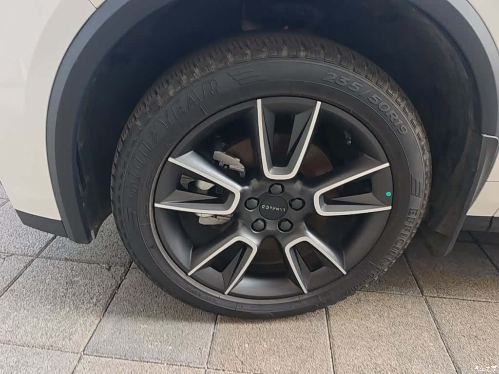 Lynk & Co 01, 2024 23