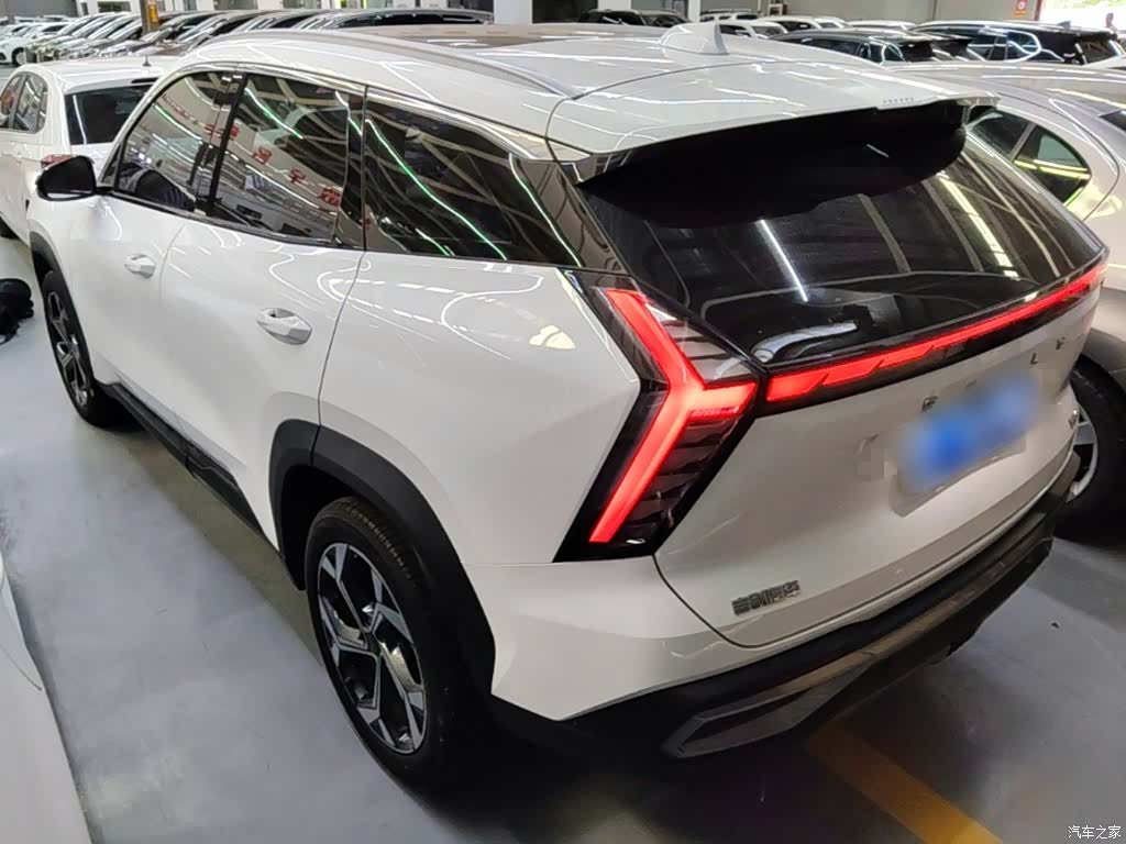 Geely Boyue, 2023 все фото